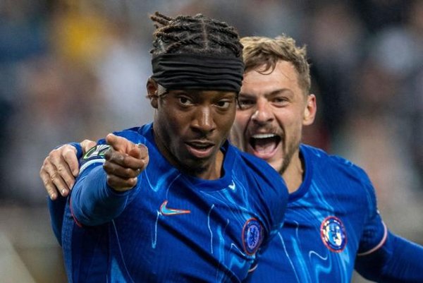 Romano: Arsenal sớm nói chuyện trực tiếp với Chelsea về Maduaike, có một khoảng cách về định giá giữa hai bên