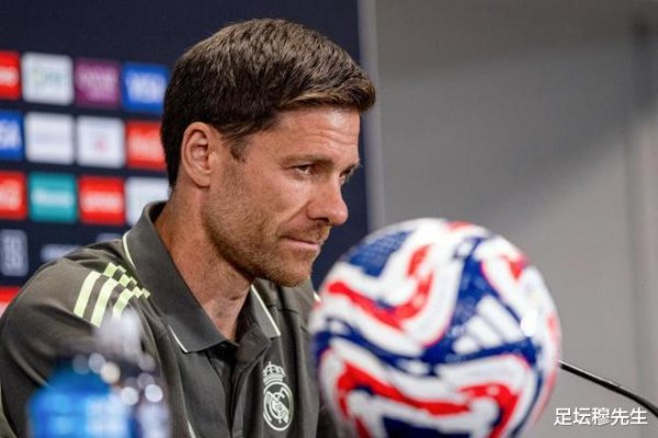 Alonso một mình đã cứu được danh tiếng của hai huấn luyện viên nổi tiếng châu Âu