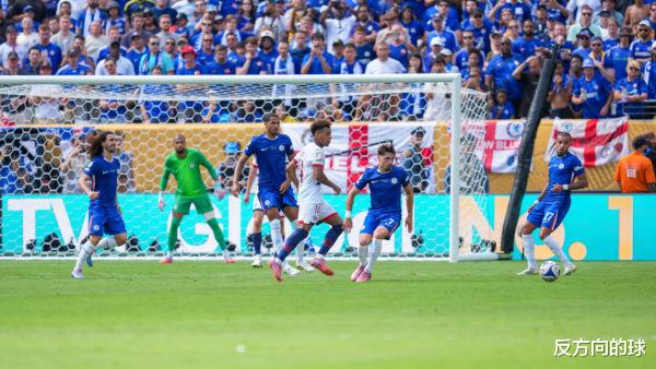 Ba điều kỳ diệu của trận chung kết Câu lạc bộ World Cup: Paris đã bị đánh trong hiệp một, tóc anh ta bị đỏ, và huấn luyện viên đã dẫn đầu trong việc đánh bại mọi người sau trận đấu