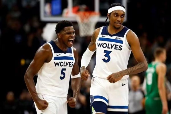 Xếp hạng khả năng hoạt động của các đội trong giải đấu trong cuộc đua: Lakers C, Warriors D, Nuggets, Rockets và bốn đội khác đã giành được